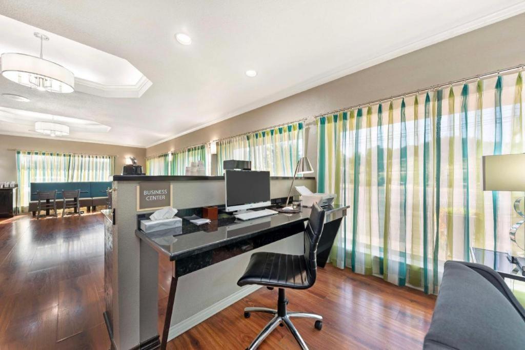 Best Western Post Oak Inn Burnet Esterno foto